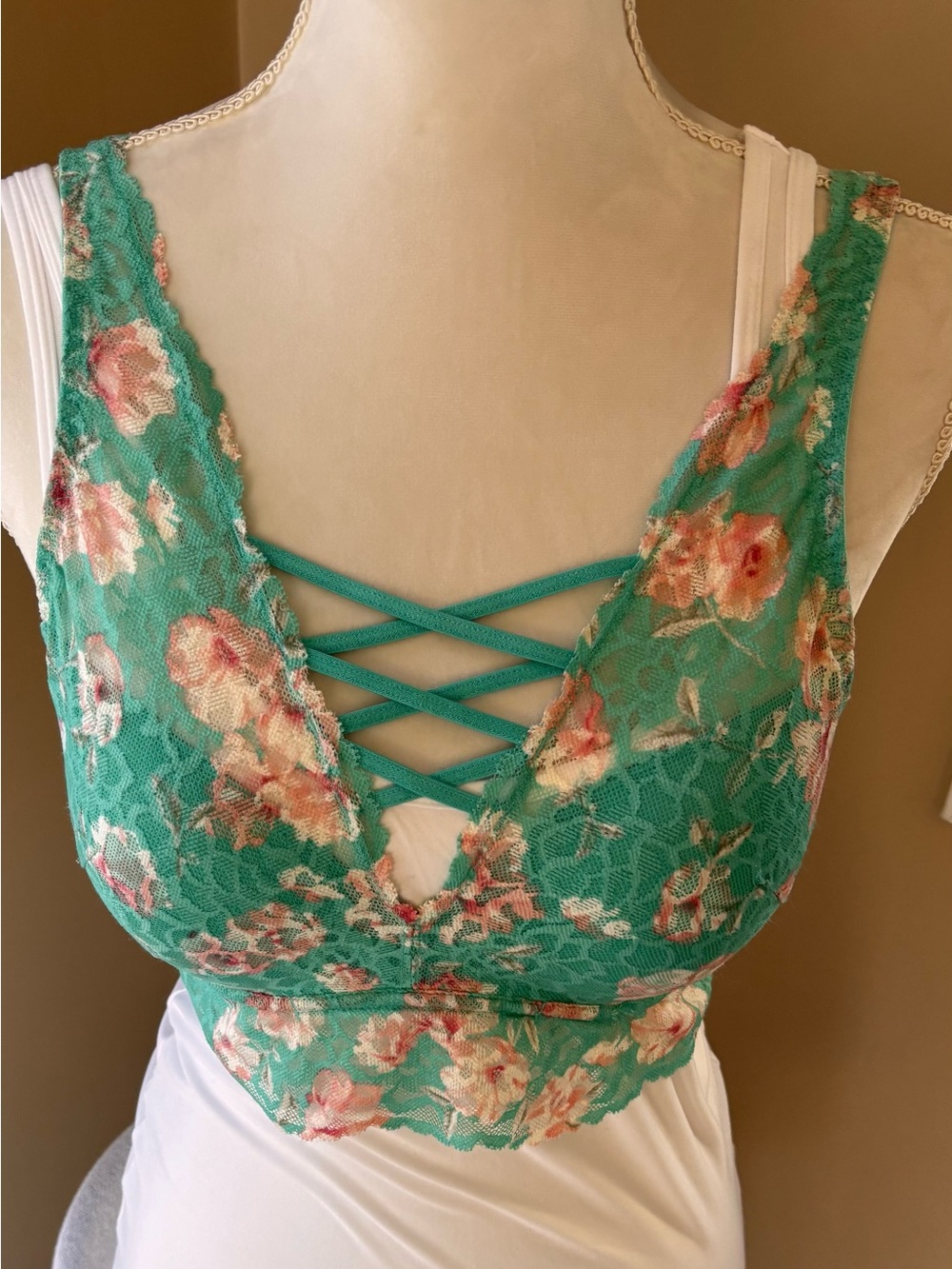 PINK Victoria's Secret Green Floral Lace Bralette Tank with Crisscross Front M